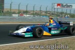 f1-v-530.jpg