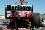 f1-v-586.jpg