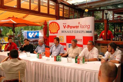 f1_025.jpg
