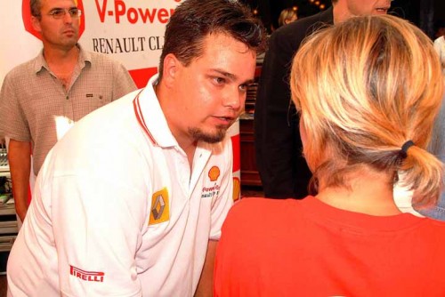 f1_037.jpg