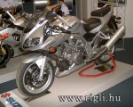 a-im000049.jpg