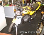 a-im000086.jpg